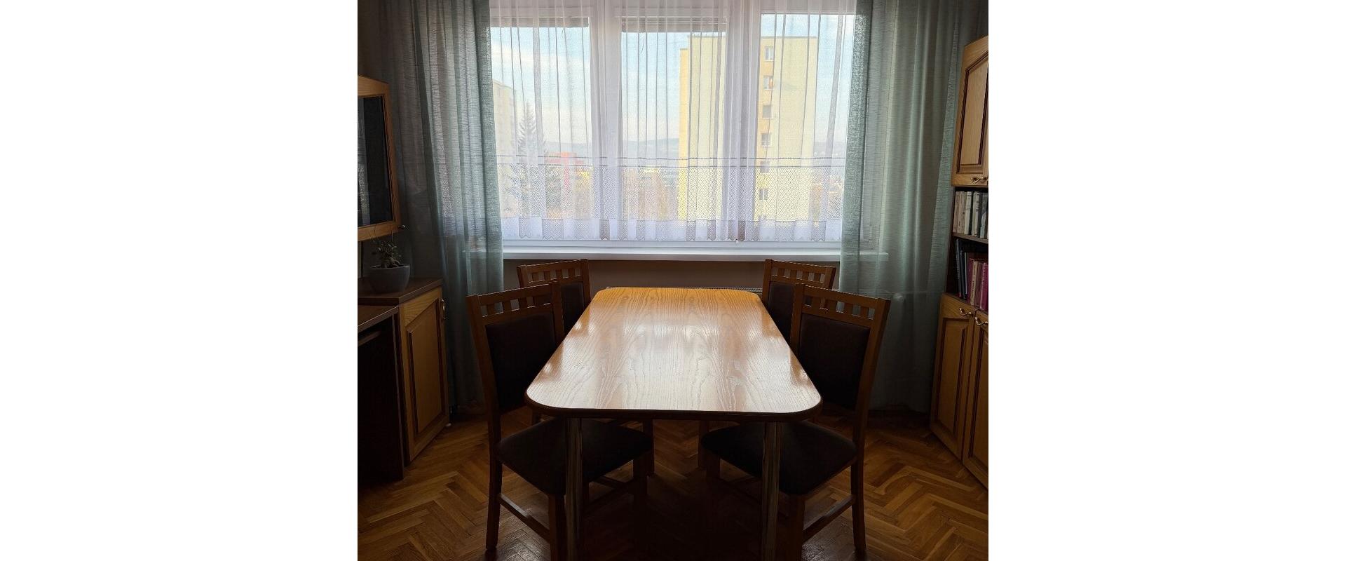 Predaj 4-izbový prerobený byt so zariadením v skvelej lokalite – Obchodná ulica, Košice-Terasa