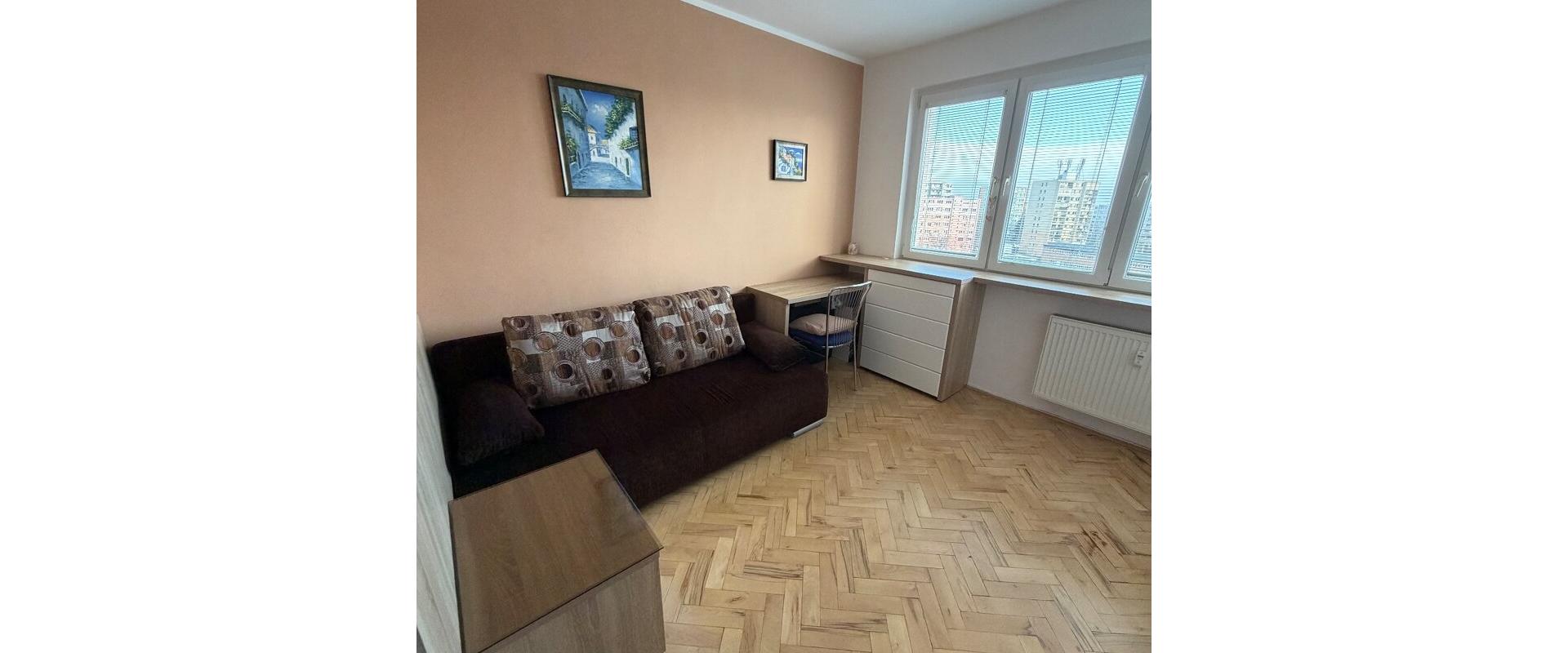 Predaj 4-izbový prerobený byt so zariadením v skvelej lokalite – Obchodná ulica, Košice-Terasa