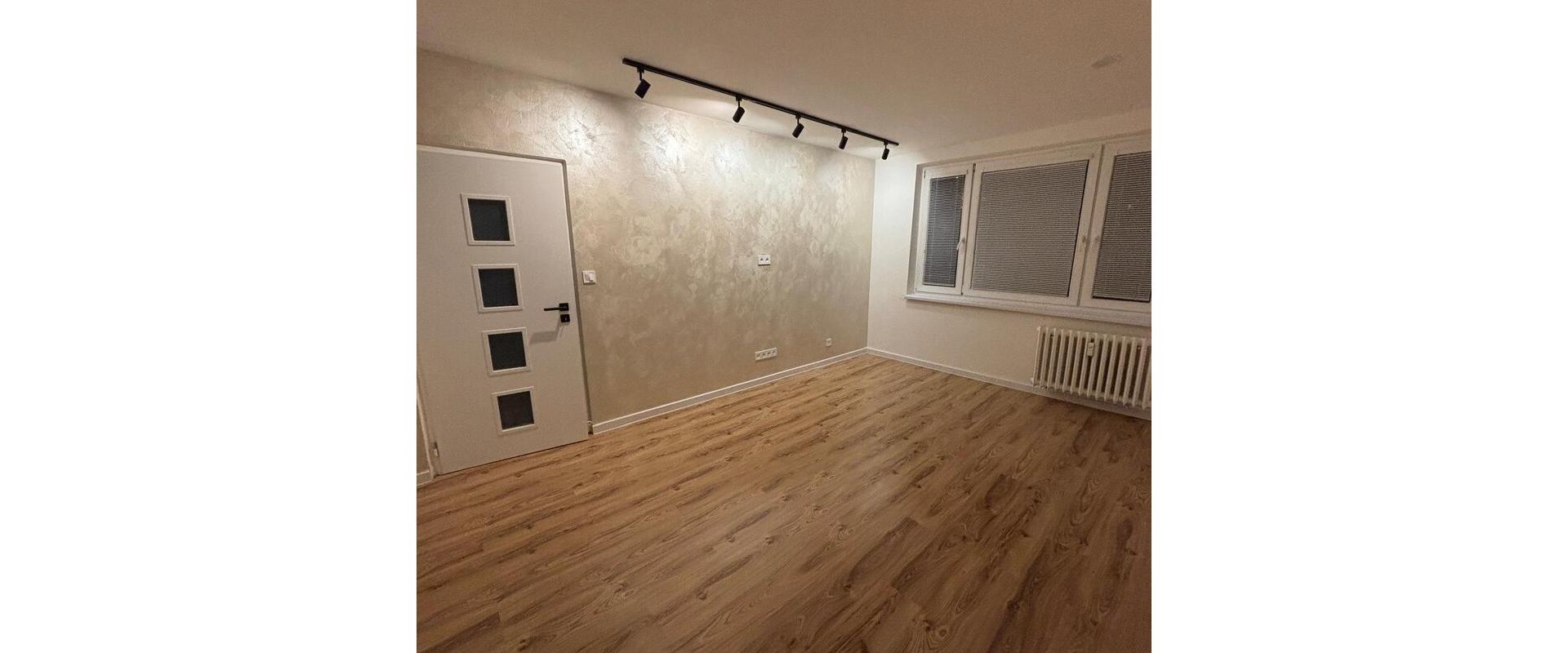 Predaj 1-izbový byt s loggiou po rekonštrukcii – Trieda SNP, Košice Terasa