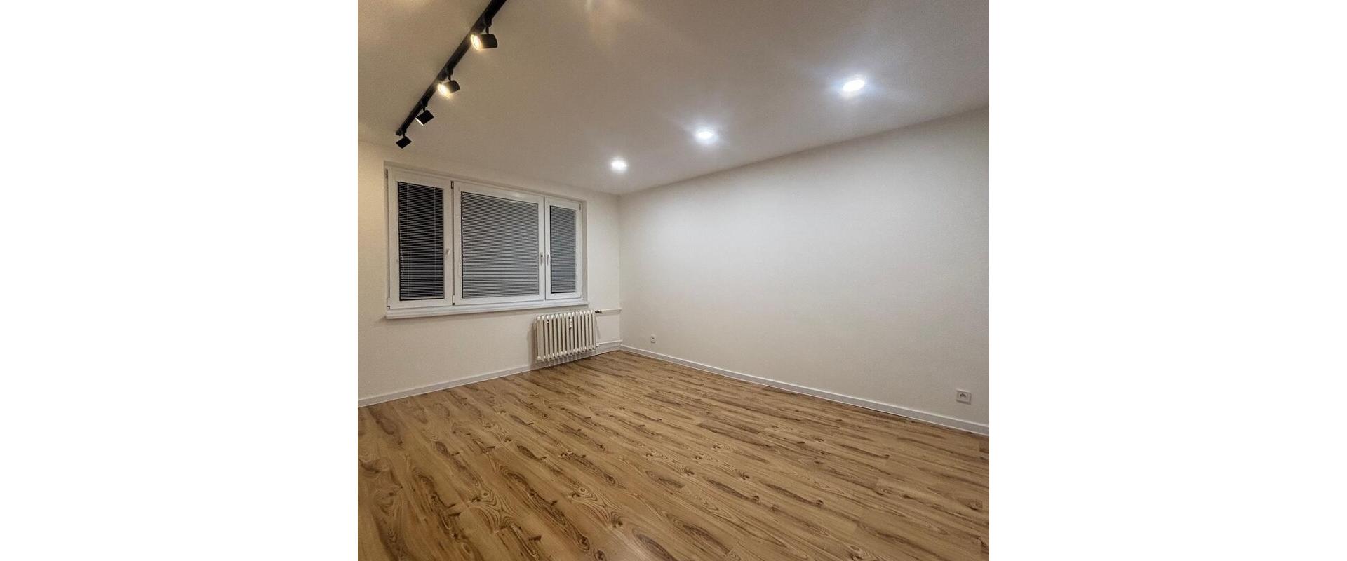 Predaj 1-izbový byt s loggiou po rekonštrukcii – Trieda SNP, Košice Terasa