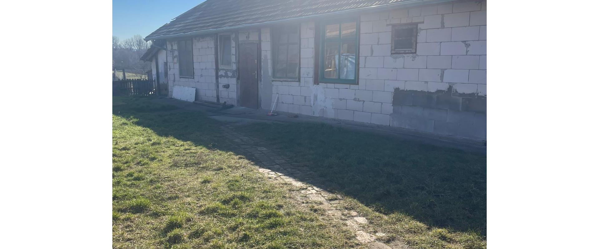 Vidiecky dom v obci Čata