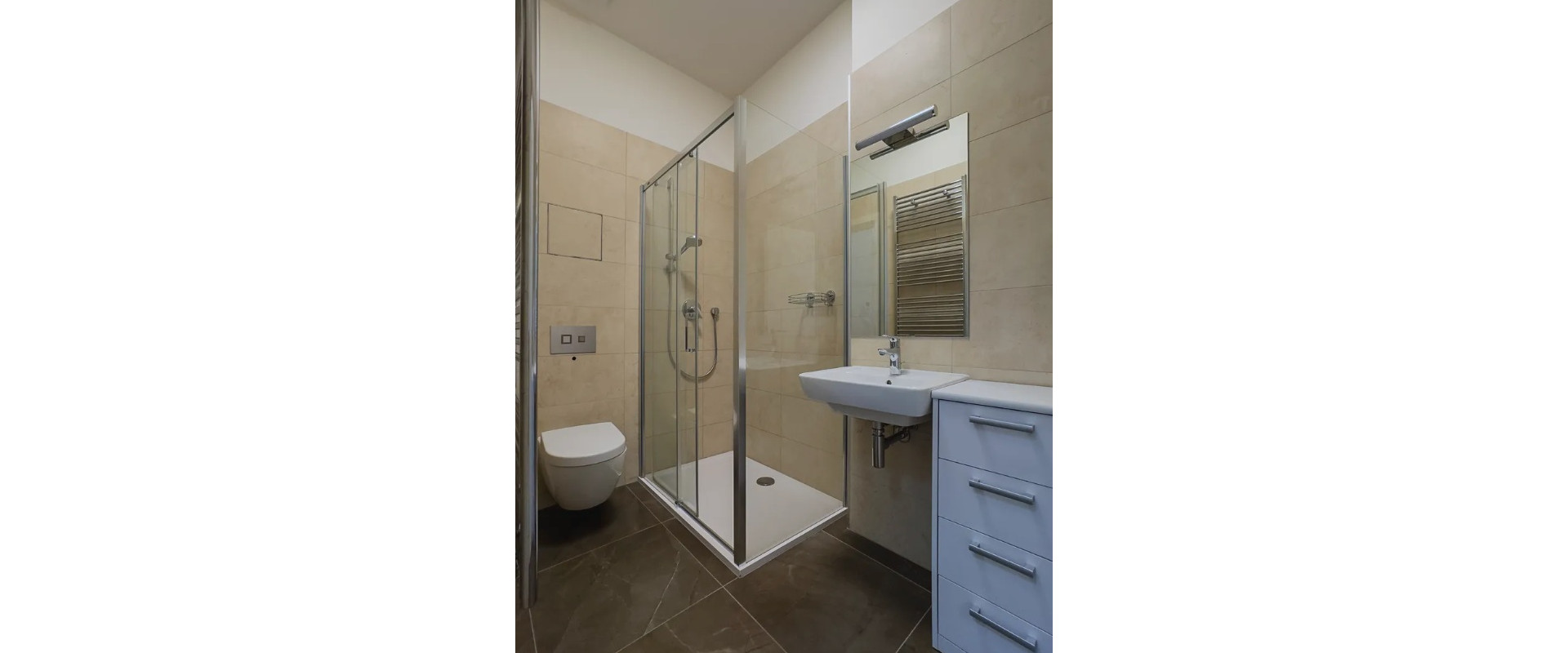 Praktický 1,5-izbový byt po kompletnej rekonštrukcii – Bratislava Petržalka