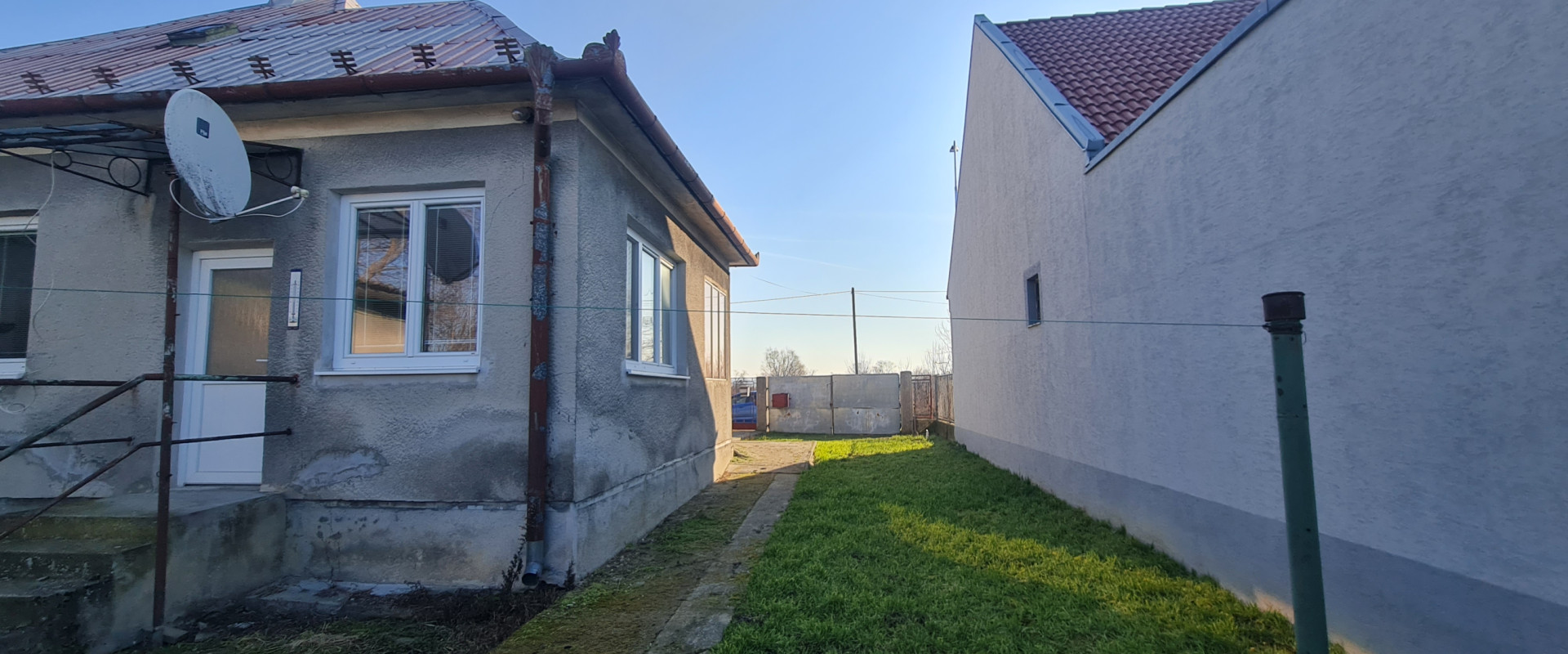 Rodinný dom s 5547 m² pozemkom – Hlohovec časť Šulekovo