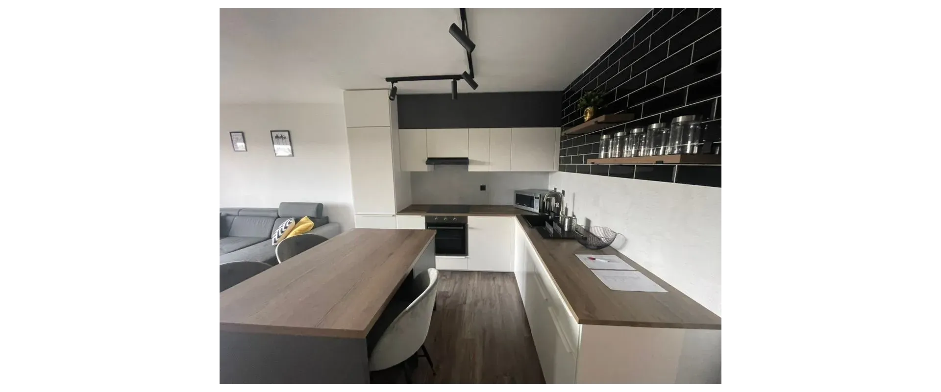 Nadštandardný 2-izbový byt s balkónom a parkovaním Trnava