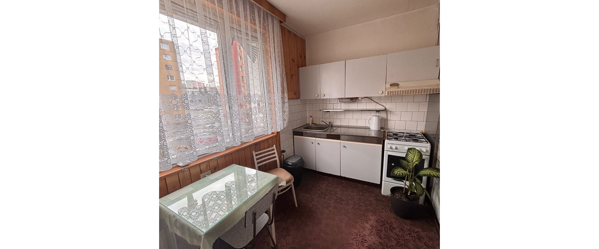 REZERVOVANÝ Predám 2,5-izbový byt,64 m2, Jurkovičová, Sekčov-Prešov