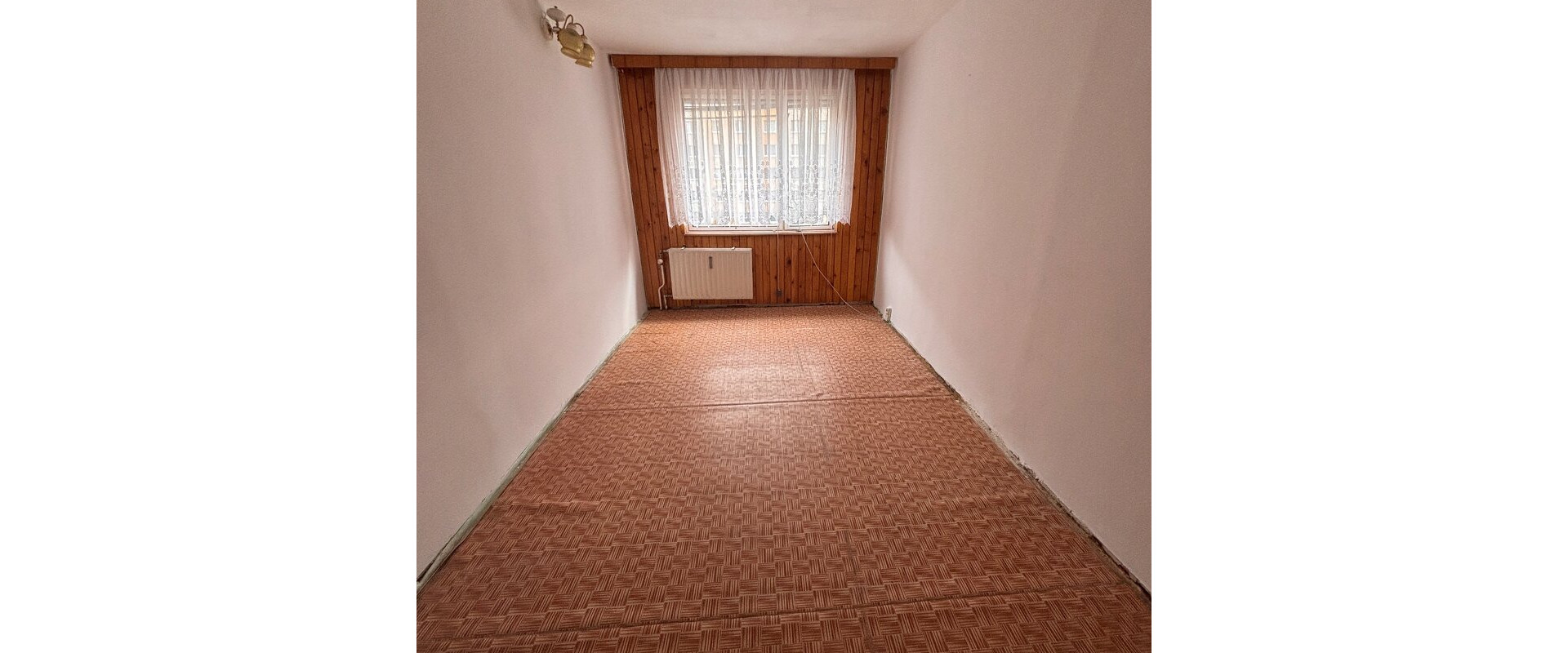 REZERVOVANÝ Predám 2,5-izbový byt,64 m2, Jurkovičová, Sekčov-Prešov