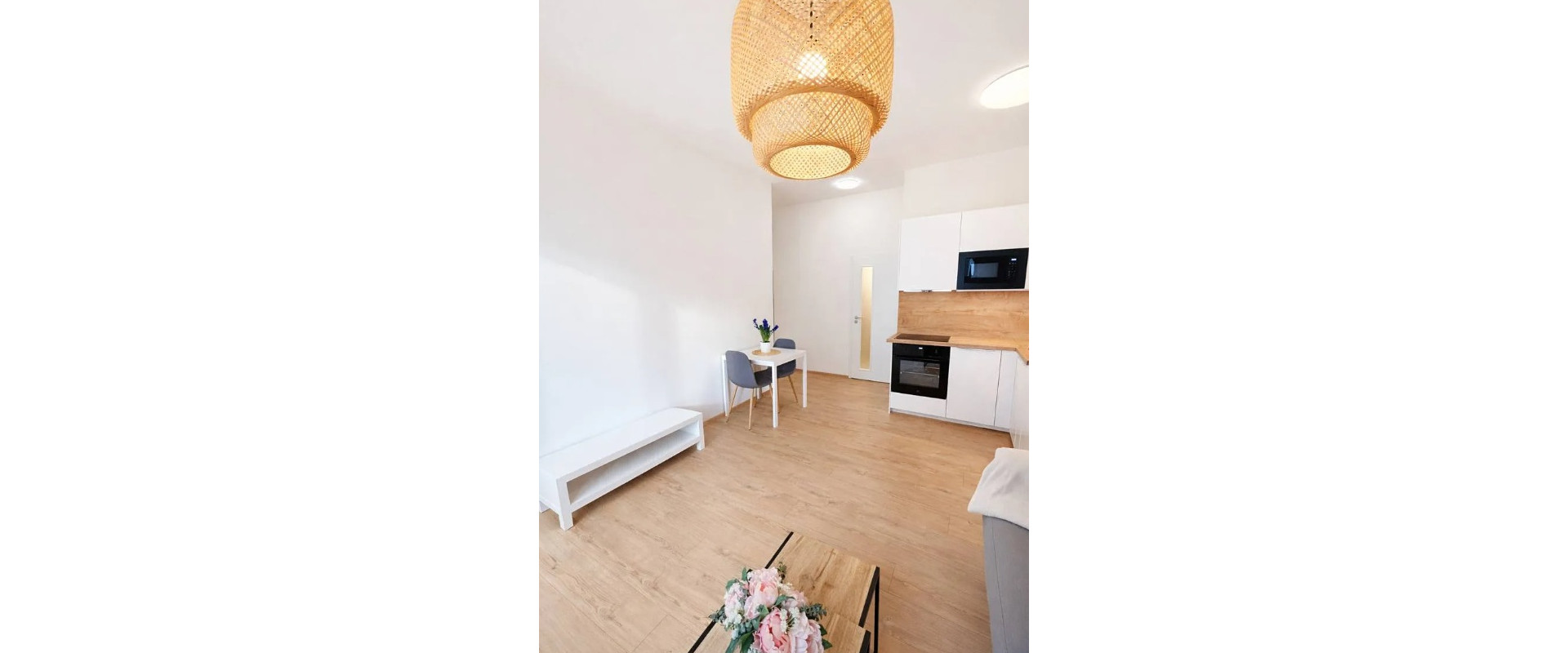 Dizajnový 2-izbový byt po kompletnej rekonštrukcii – Ružinov Ostredky