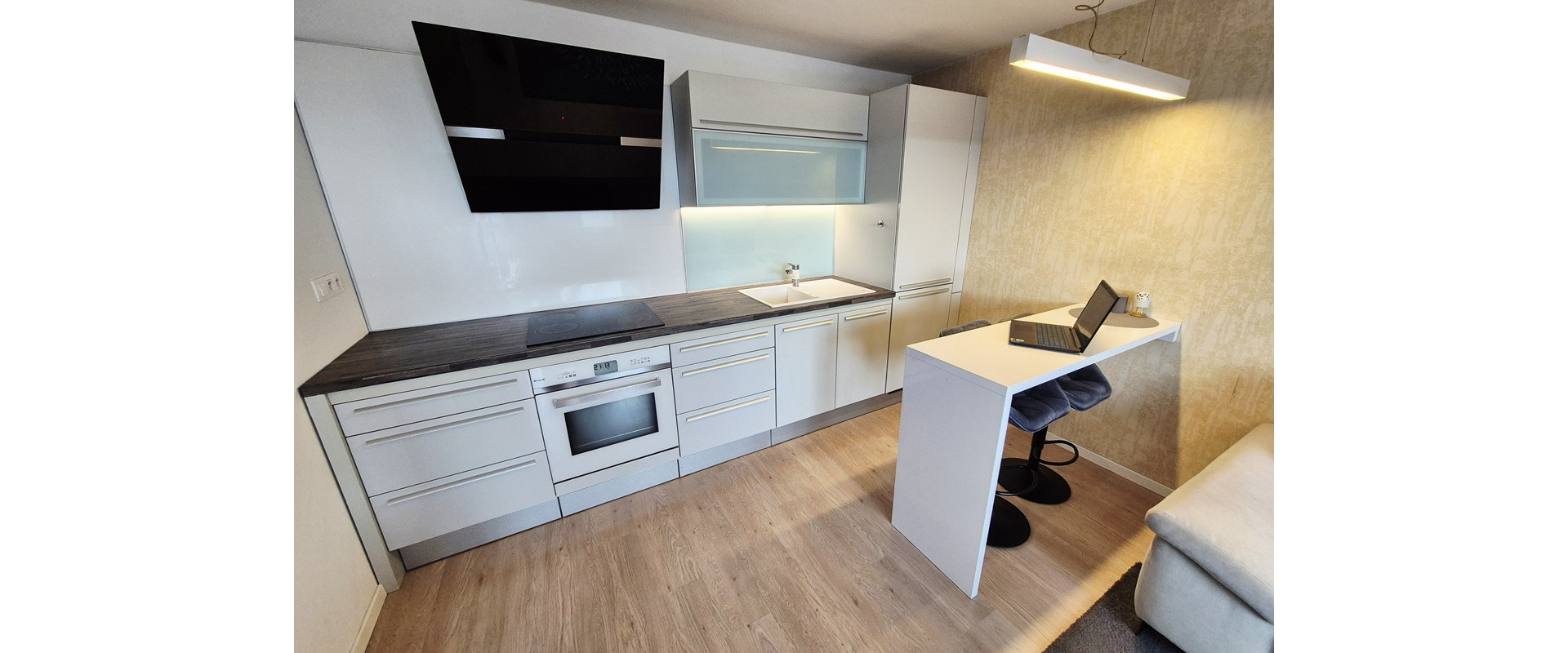 3D OBHLIADKA! ZARIADENÝ 2-IZB.BYT + BALKÓN + PARKING V RUŽINOVE