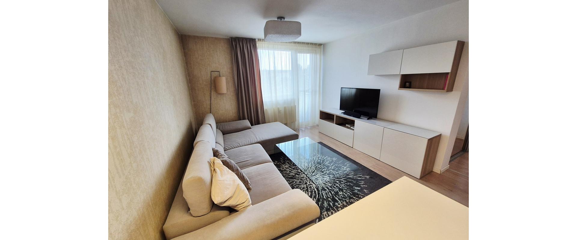 3D OBHLIADKA! ZARIADENÝ 2-IZB.BYT + BALKÓN + PARKING V RUŽINOVE