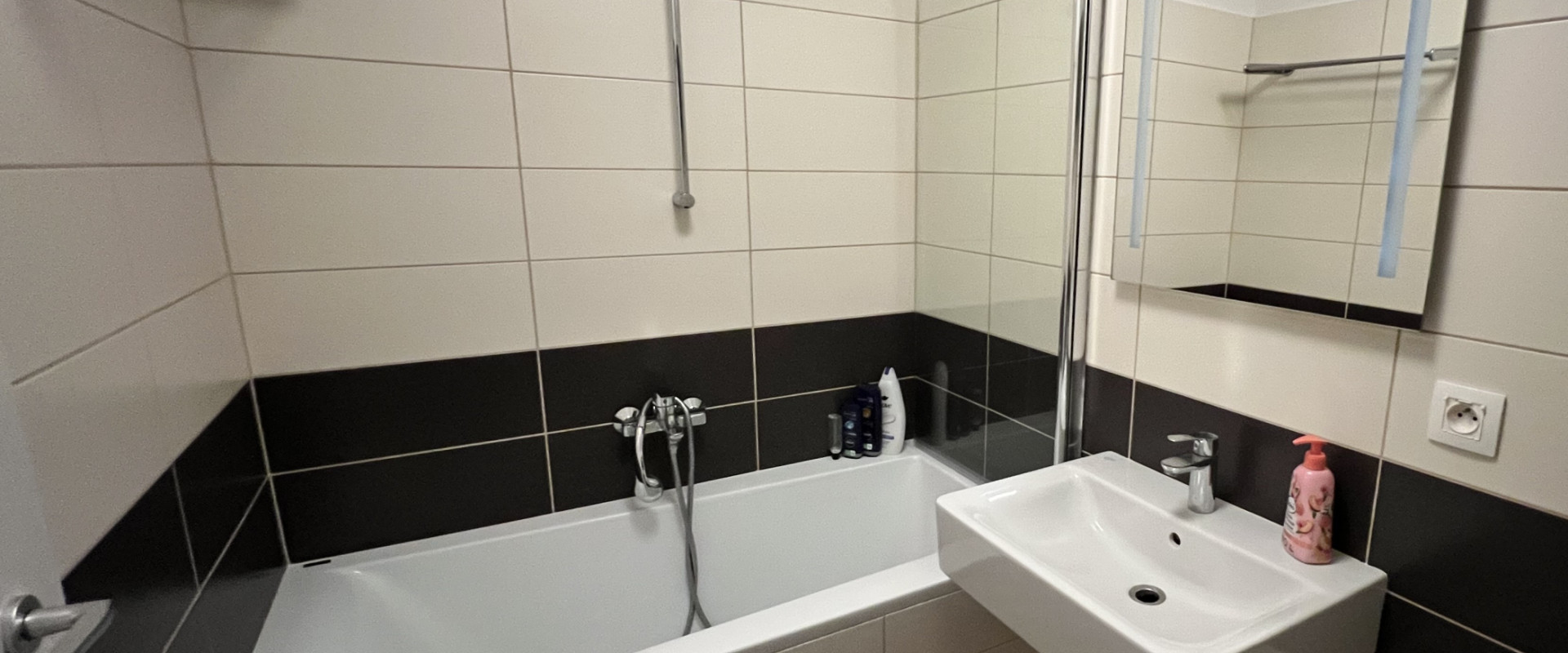 3D OBHLIADKA! ZARIADENÝ 2-IZB.BYT + BALKÓN + PARKING V RUŽINOVE