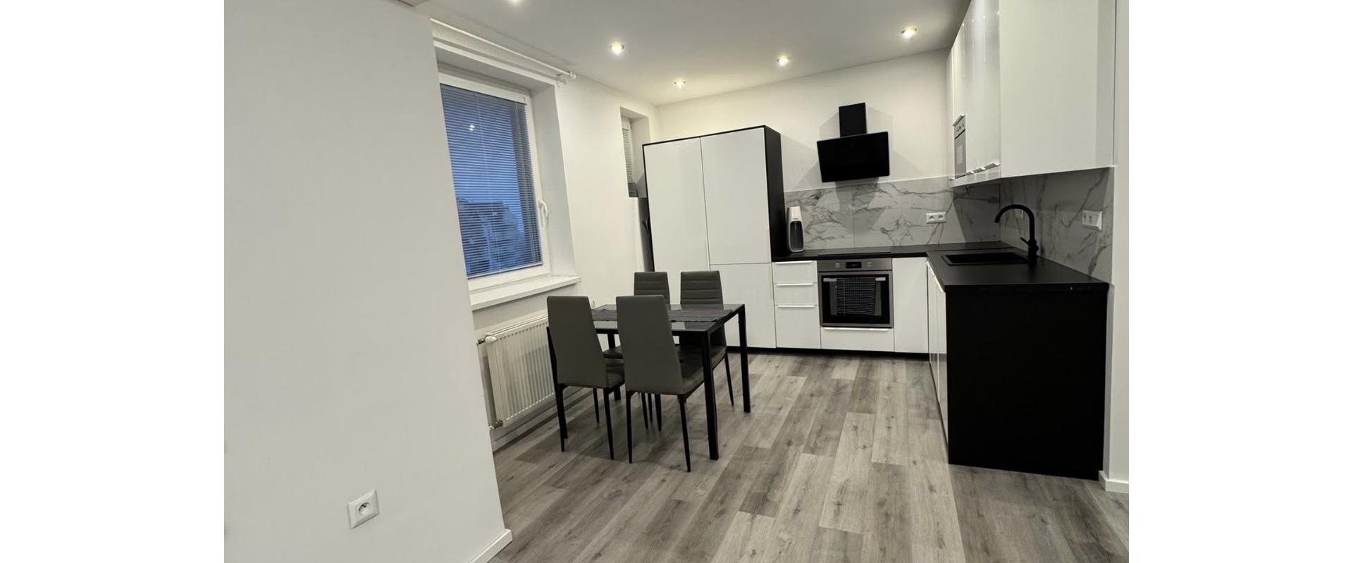 Na prenájom 2-izbový byt s balkónom v Pezinku