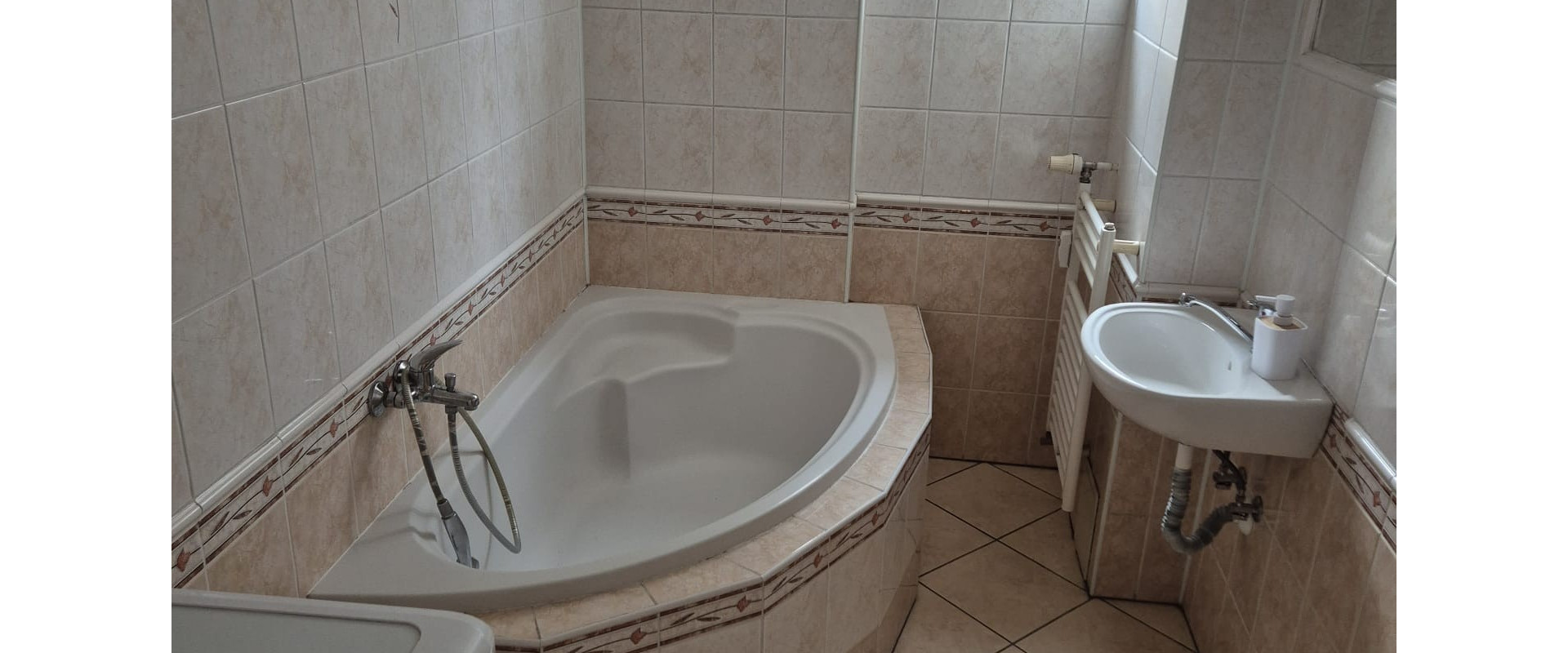 Prenájom 2/3 izbového bytu v Banskej  Bystrici