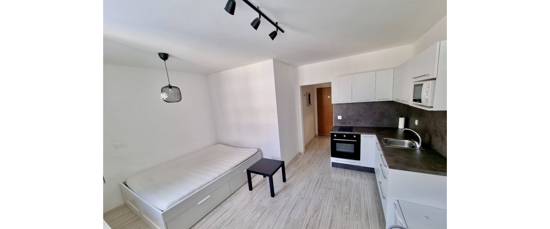 Prenájom 1- izbového bytu v Banskej  Bystrici