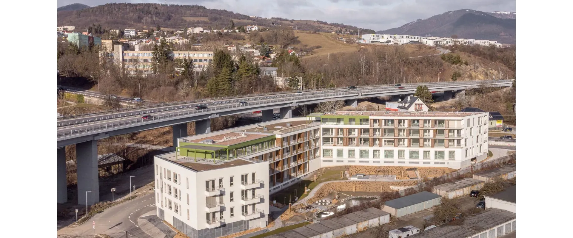 Prenájom 2 -izbový byt v Banskej Bystrici-nový, svetlý, slnečný, pre náročného klienta