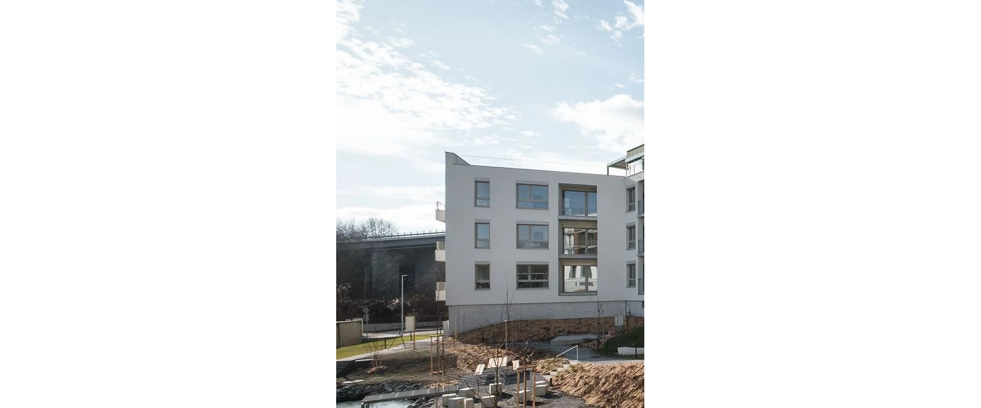 Prenájom 2 -izbový byt v Banskej Bystrici-nový, svetlý, slnečný, pre náročného klienta