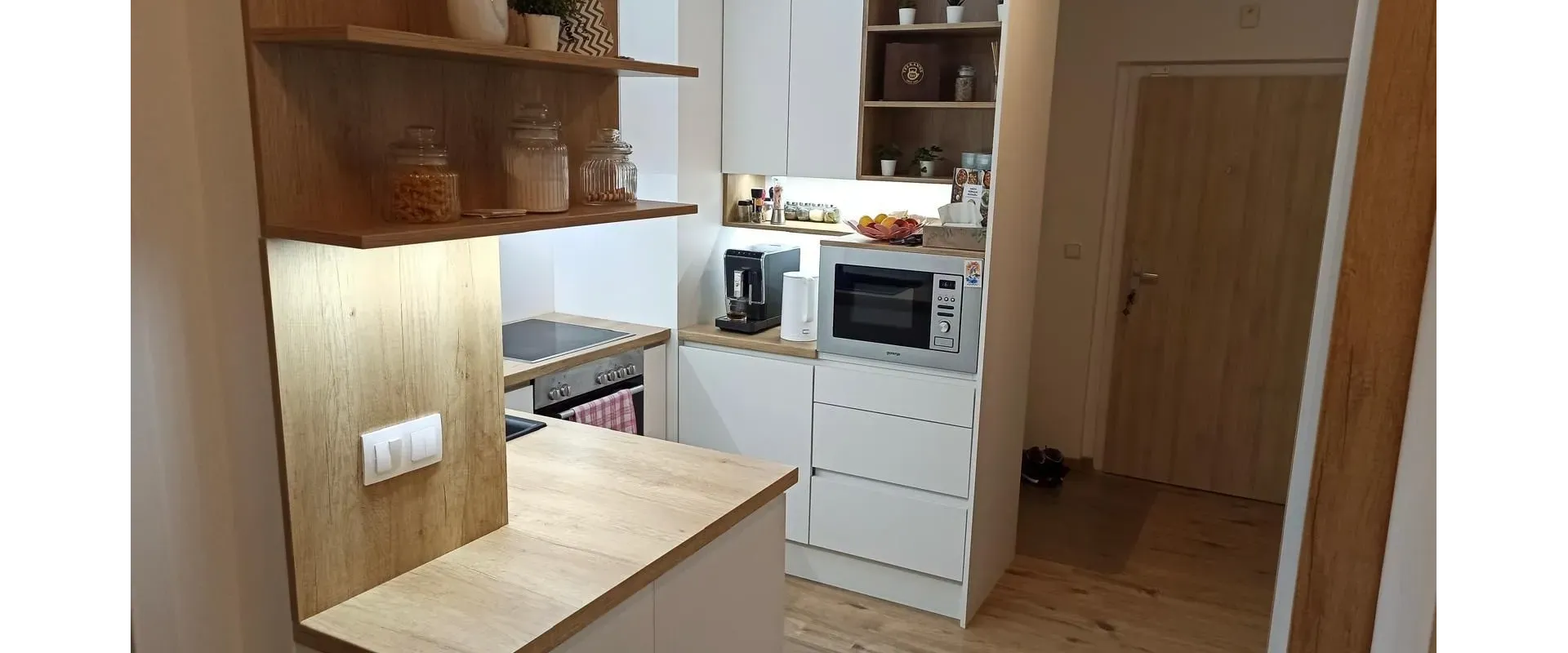 Prenájom 2izb. bytu s lodžiou pri Dulovom námestí, Ružinov