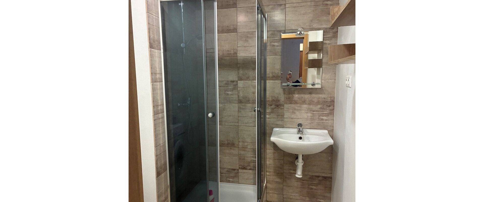 Na prenájom zariadený 2-izbový byt s balkónom