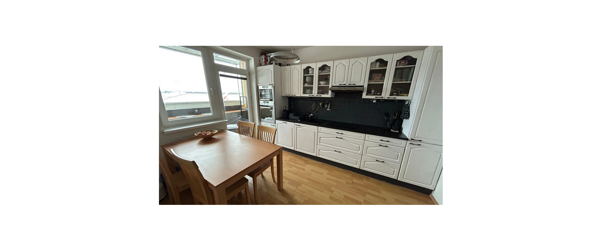 Predaj 2 izbového priestranného bytu, Most pri Bratislave