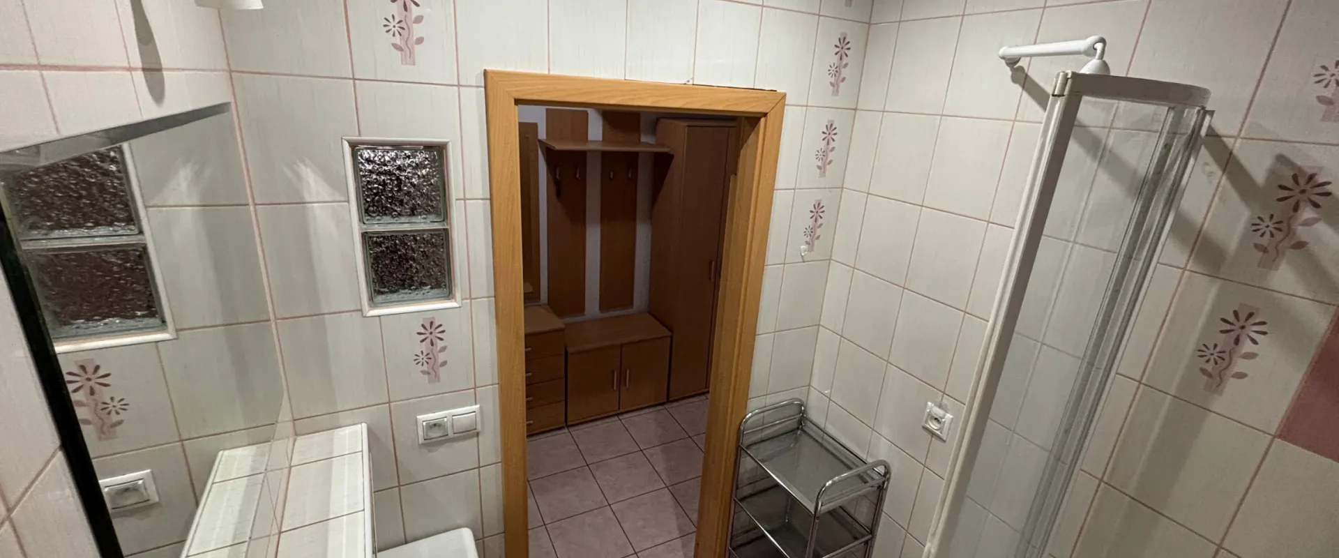 Prenájom priestranného 3-izbového bytu s balkónom