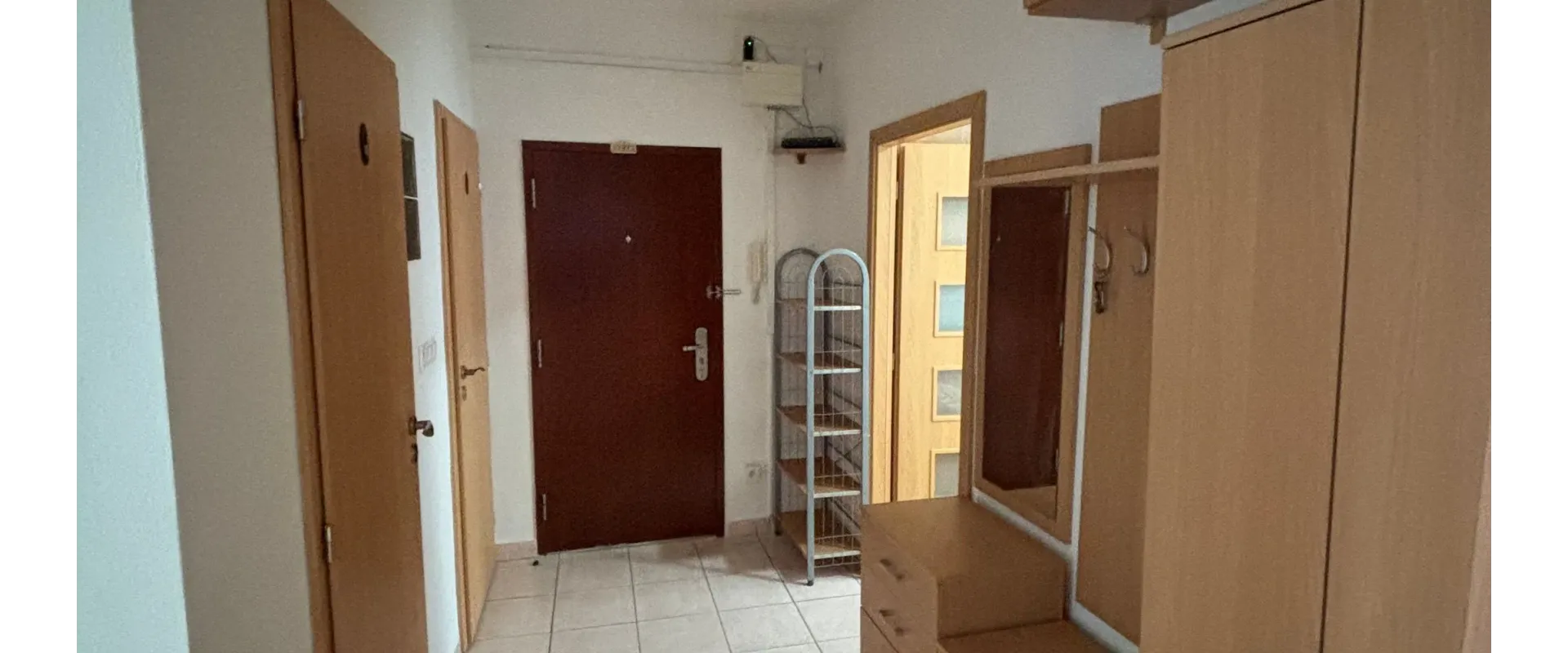 Prenájom priestranného 3-izbového bytu s balkónom