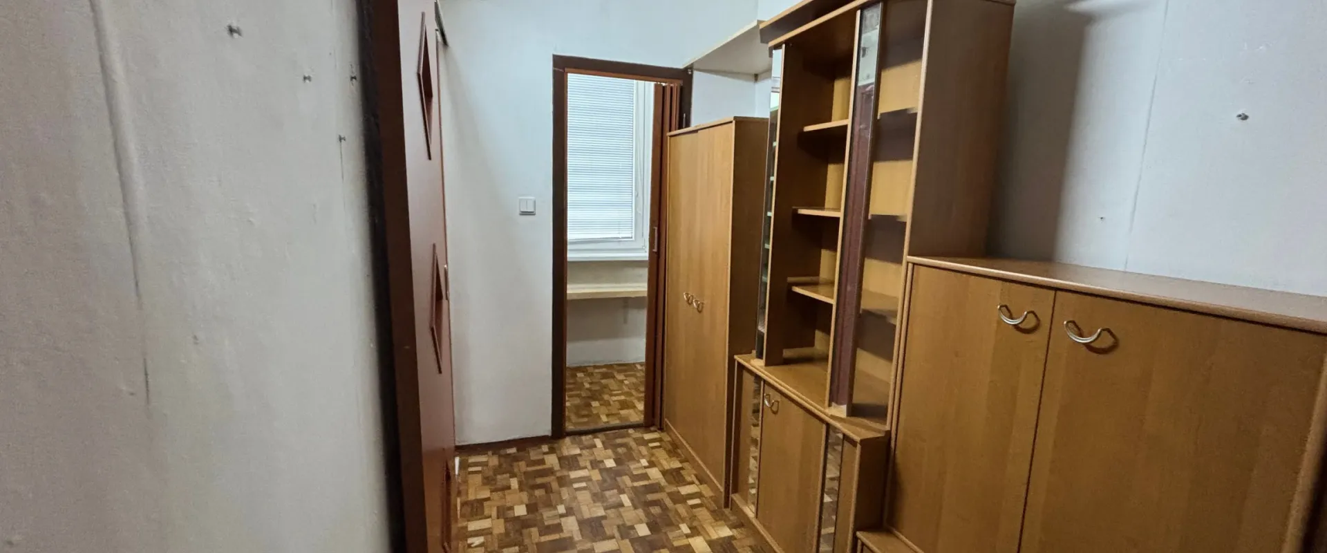 Prenájom priestranného 3-izbového bytu s balkónom