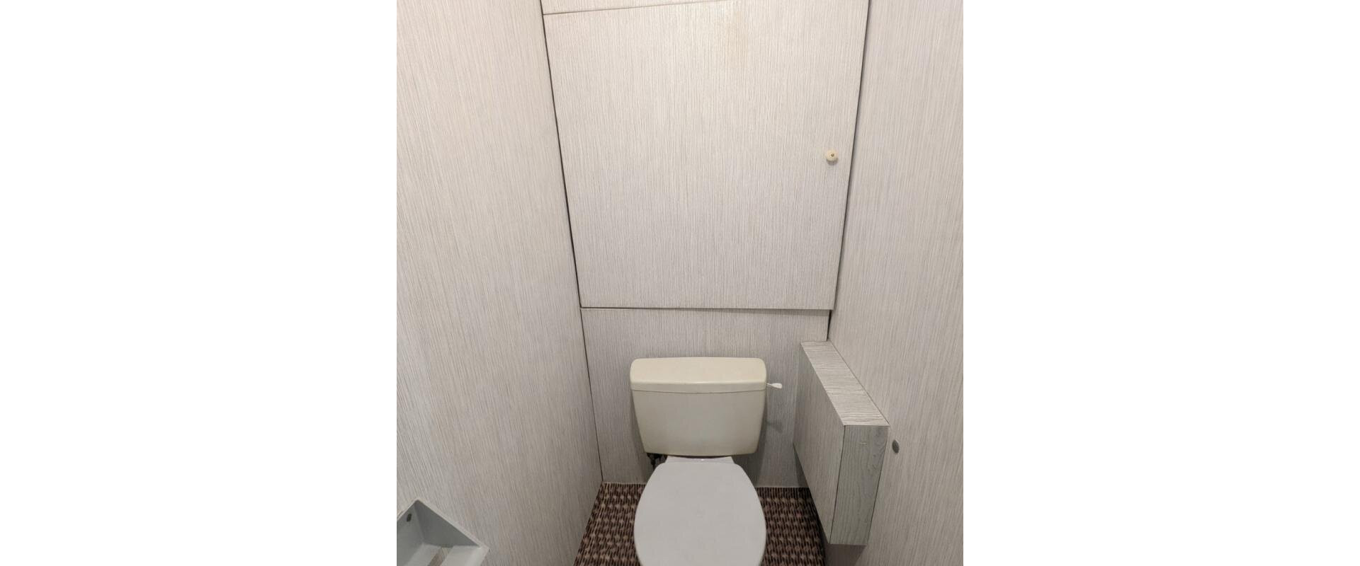 ZNÍŽENÁ CENA: Priestranný 2 izbový byt - Dúbravka