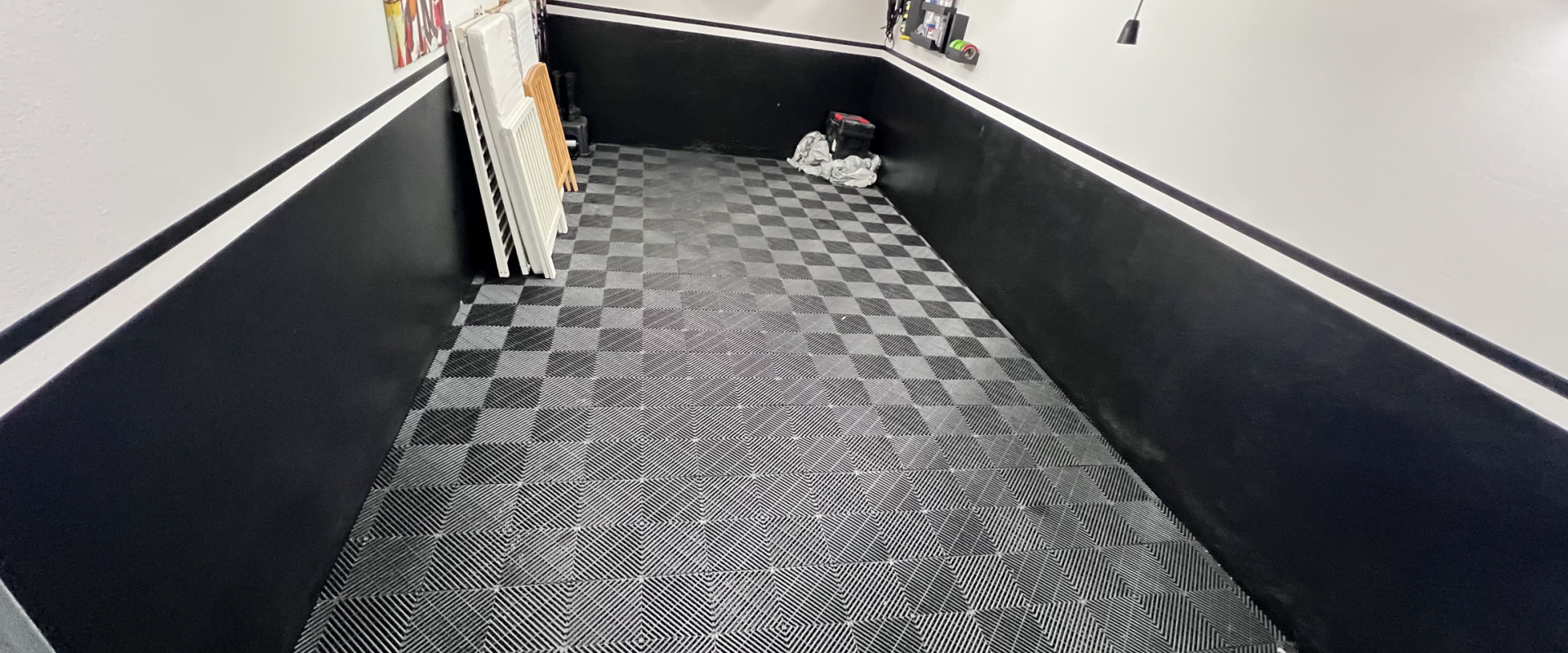 PREDAJ: Podzemná garáž - TOP stav - Dúbravka