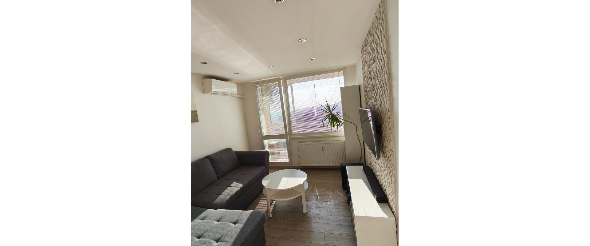 Predaj: Štýlový 1,5-izbový byt s veľkou loggiou – Jaltská ulica, Košice – Dargovských hrdinov