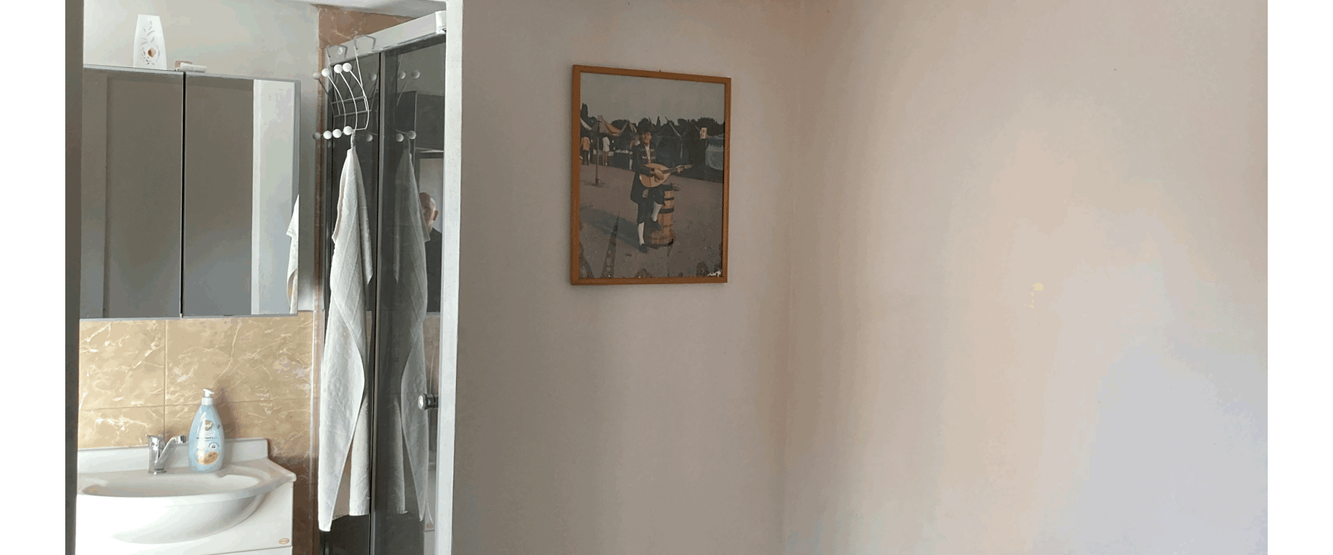 Priestranný rod. dom so záhradou a garážou v centre D.Stredy