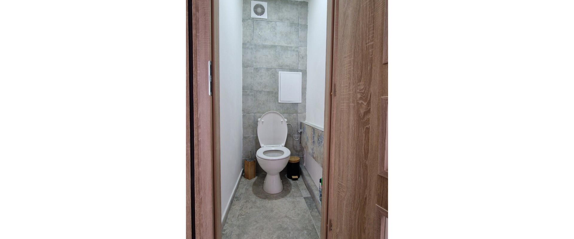 Na predaj 3 - izb. byt na sídl. 1.Mája blok G vo Vranove nad Topľou.