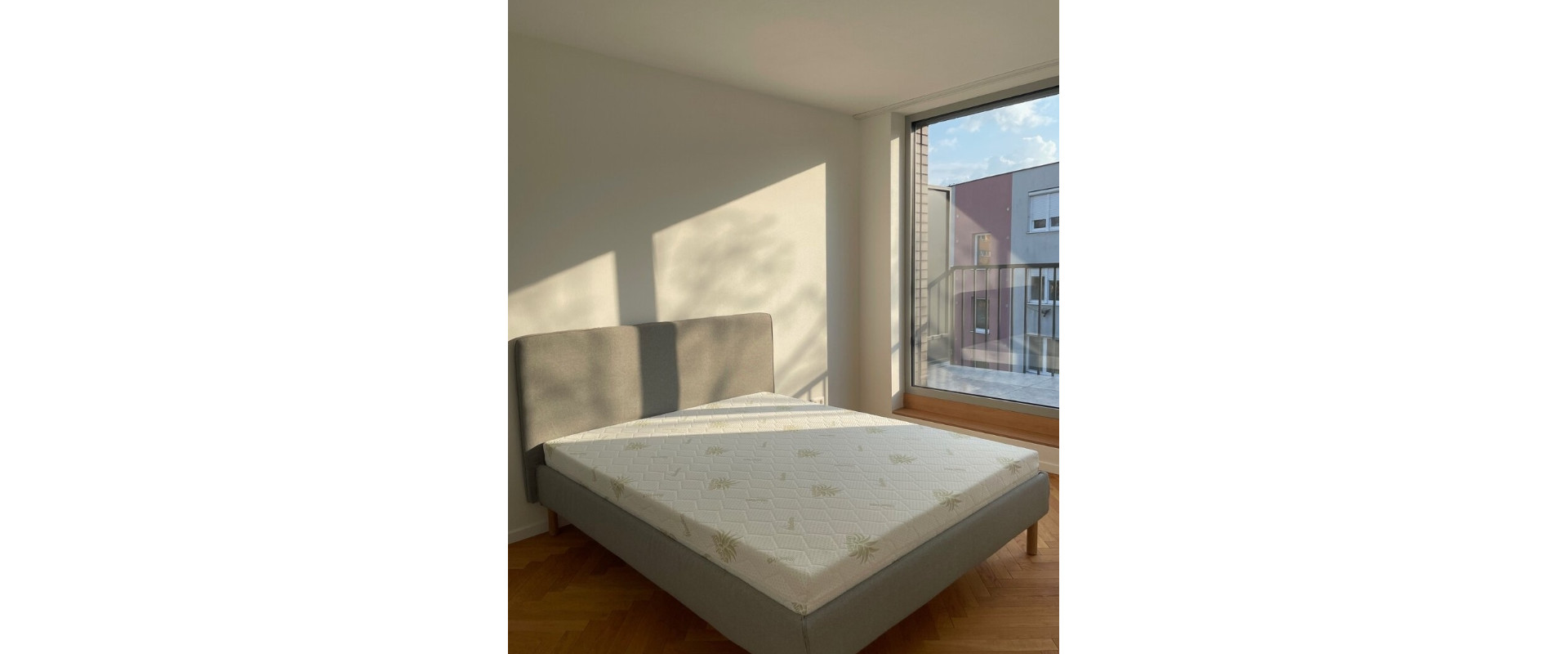 Štýlový 2-izbový byt s terasou a parkovacím miestom v centre mesta