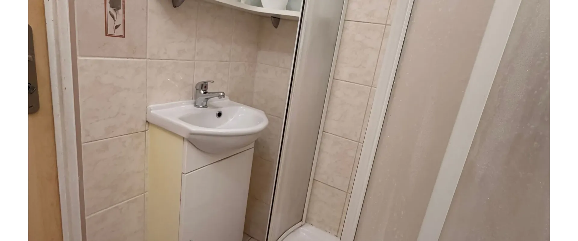 Kompletne zariadený 1-izbový byt v tichej lokalite Chrenová