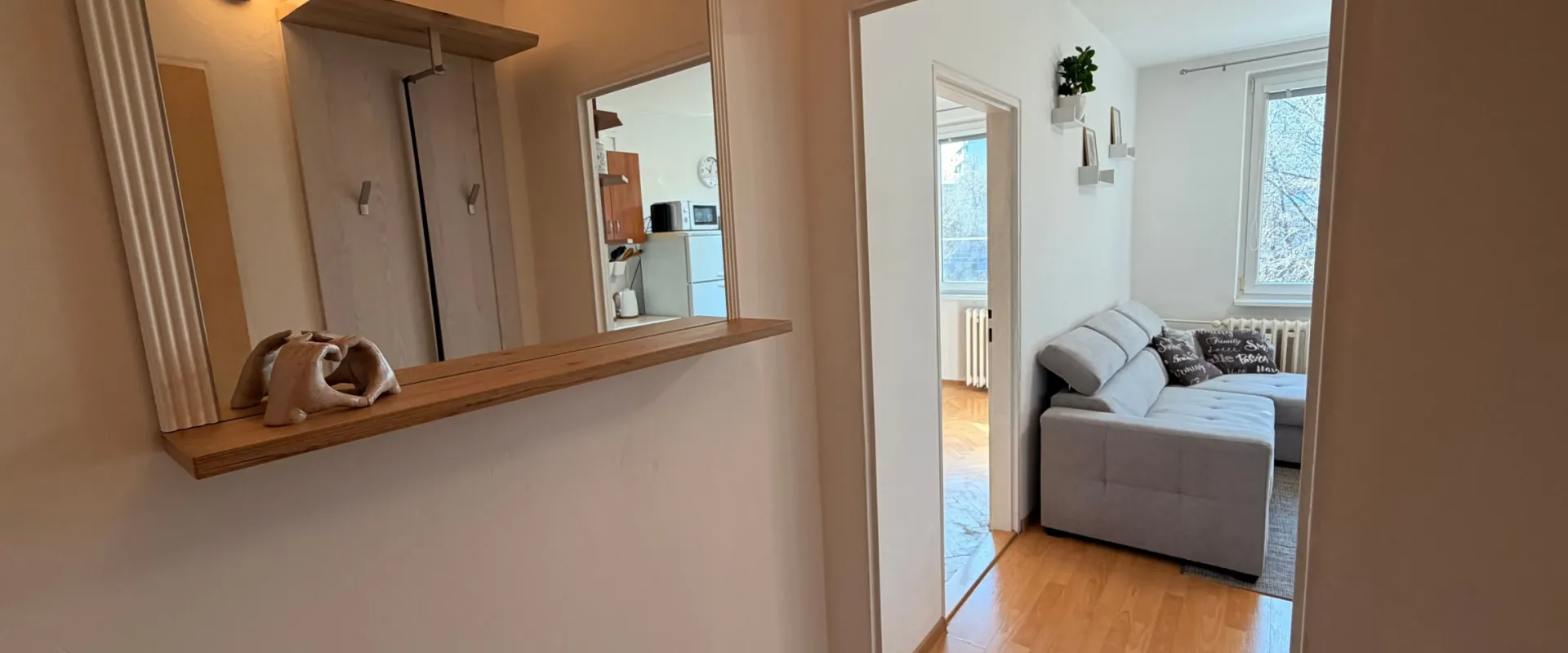 Kompletne zariadený 1-izbový byt v tichej lokalite Chrenová