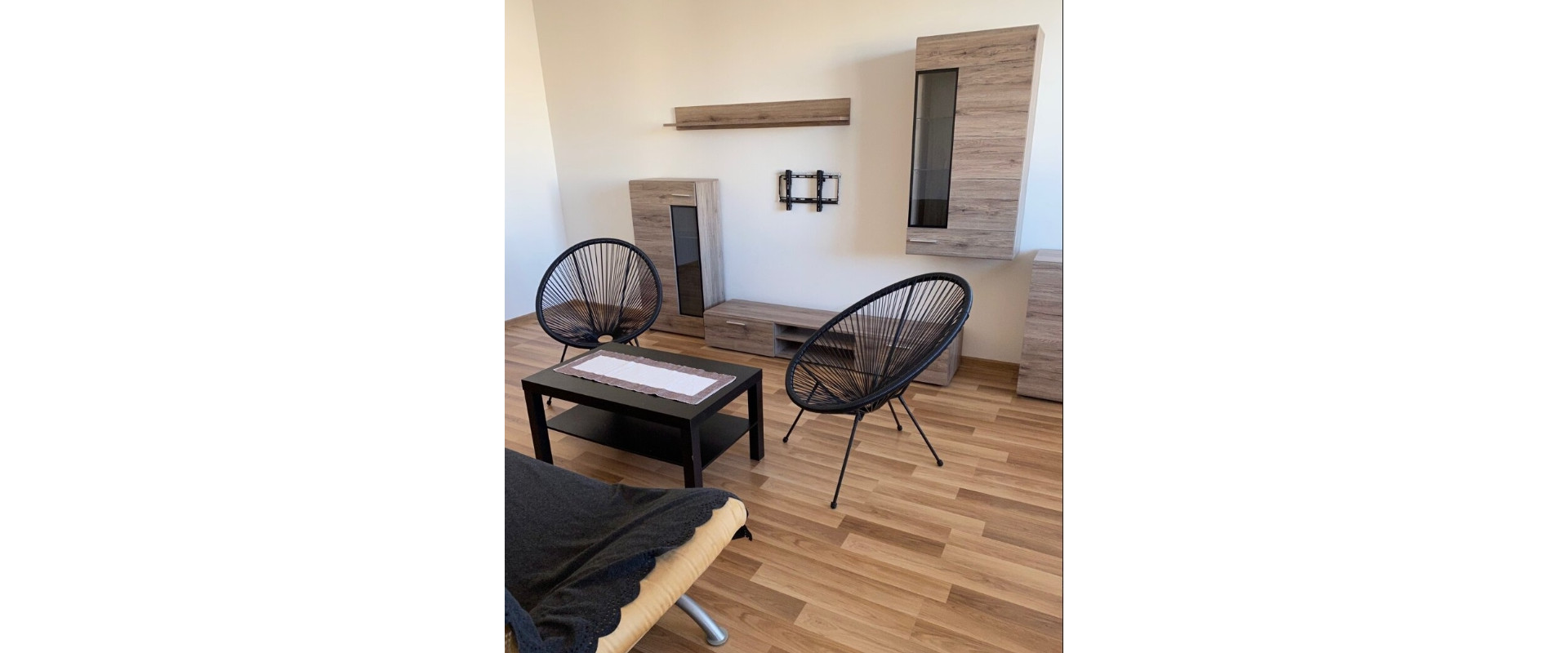 Na prenájom kompletne zariadený 3-izbový byt s balkónom – Klokočina