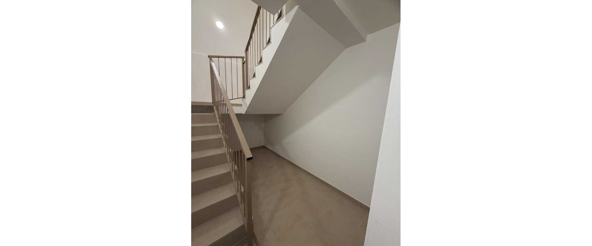 Moderný 1-izbový byt so strešnou terasou a garážou | Nitra – Kynek