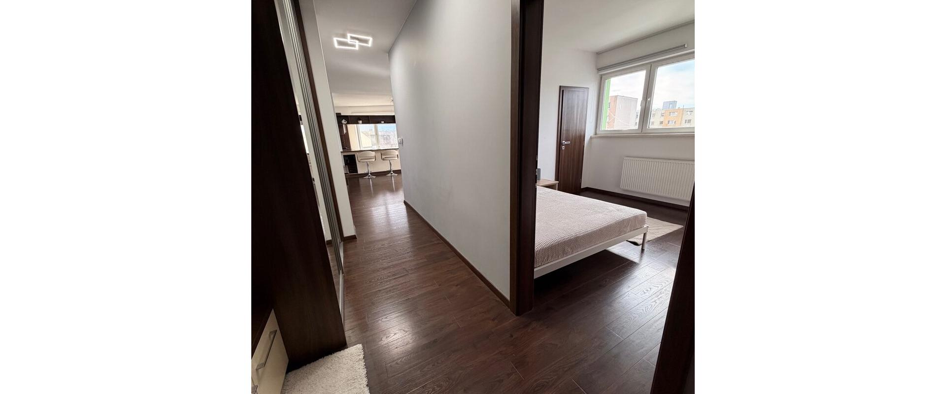 Prenájom moderný 2-izbový byt v novostavbe na Sídlisku III v Prešove.