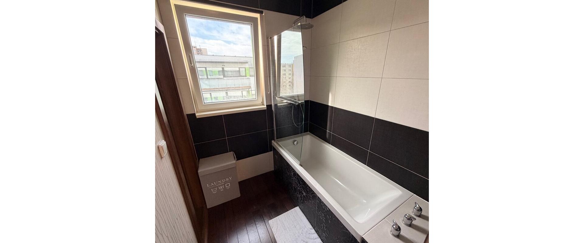 Prenájom moderný 2-izbový byt v novostavbe na Sídlisku III v Prešove.