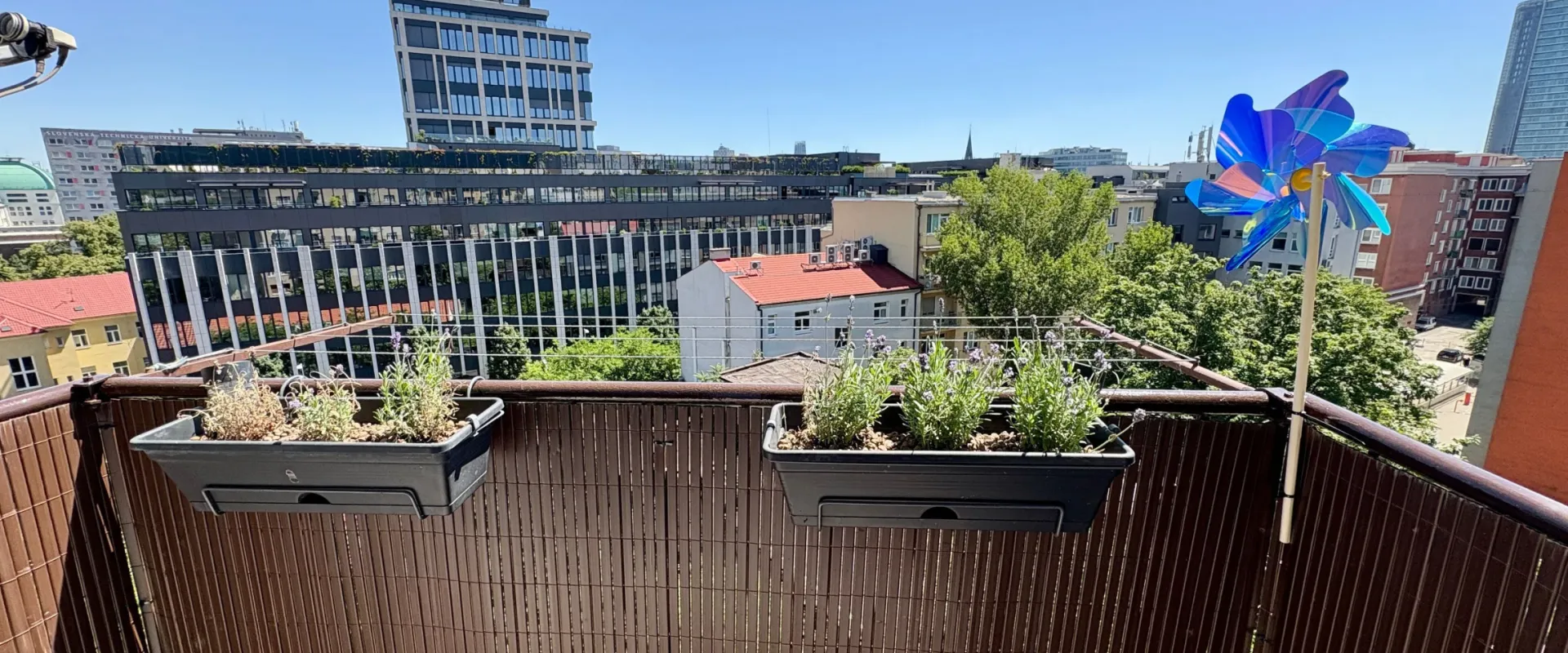 Prenájom- 3 izb.byt s terasou a krásnym výhľadom pri Račianskom mýte