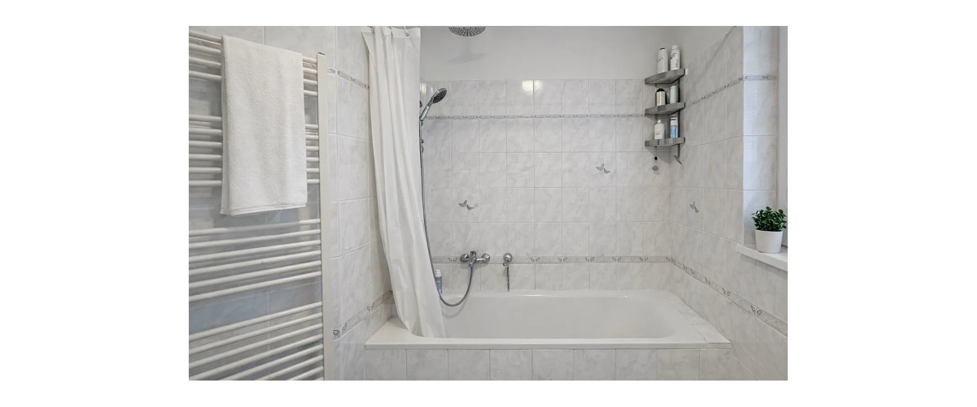 Svetlý 2-izbový byt s parkovacím miestom