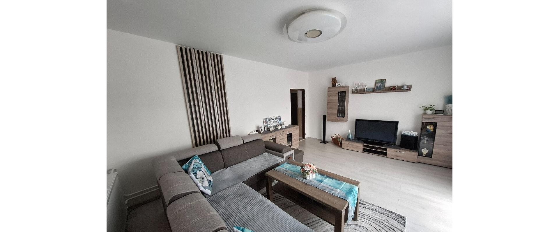 Rodinný dom s rovinatým pozemkom