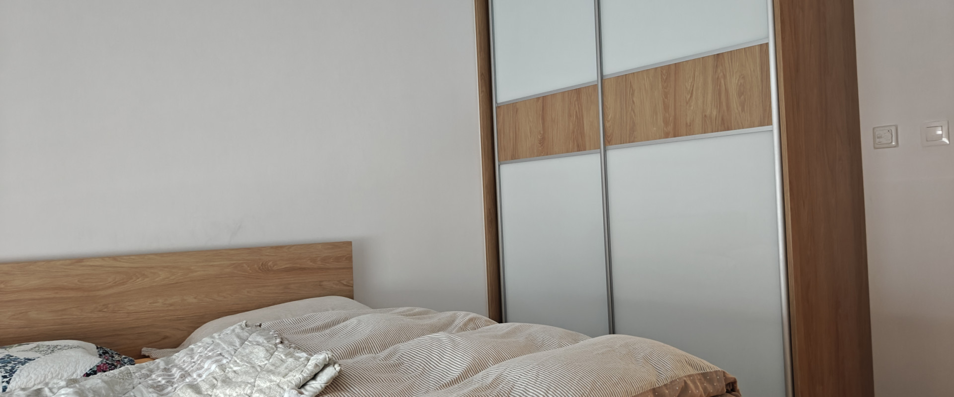 Predám 3i byt v Šamoríne na ulici Gazdovský rad s balkónom a klimatizáciou