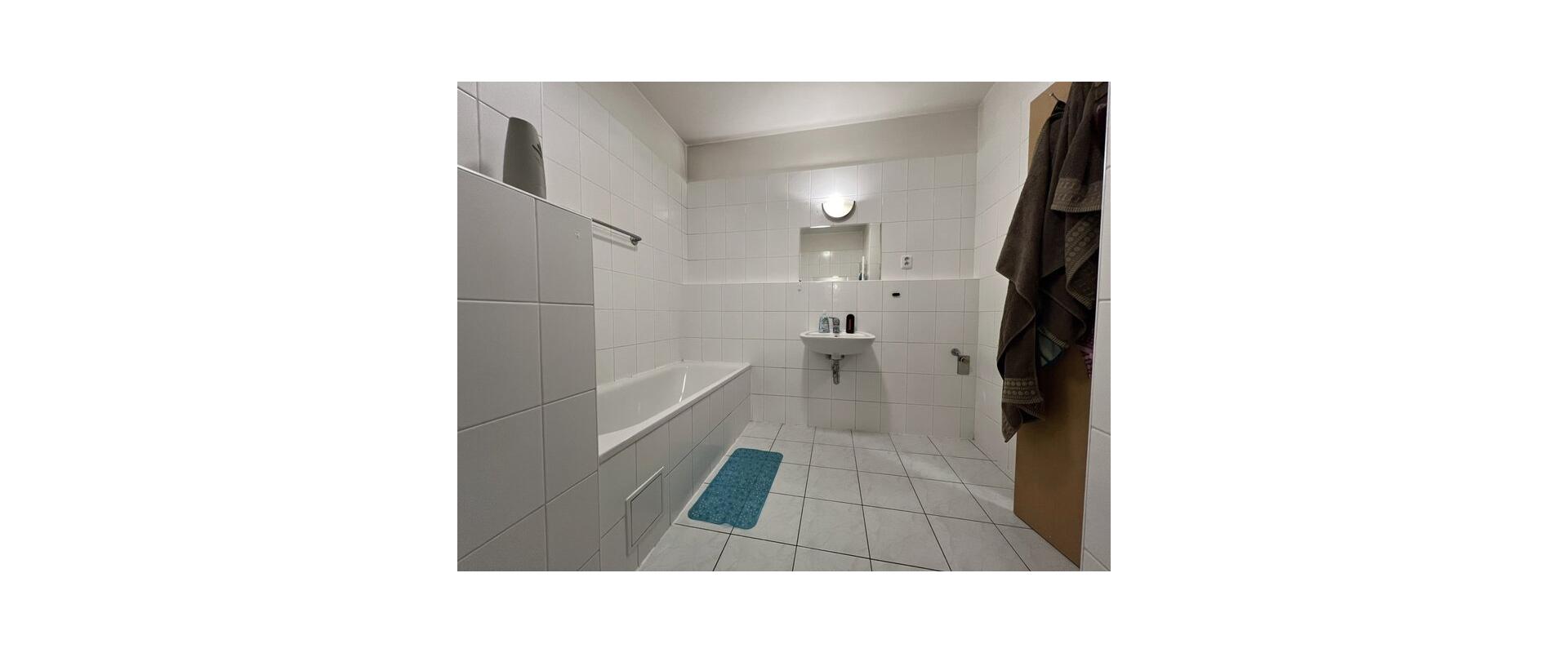 PRIESTRANNÝ 2-IZBOVÝ BYT – DRUŽSTEVNÁ, BRATISLAVA NOVÉ MESTO