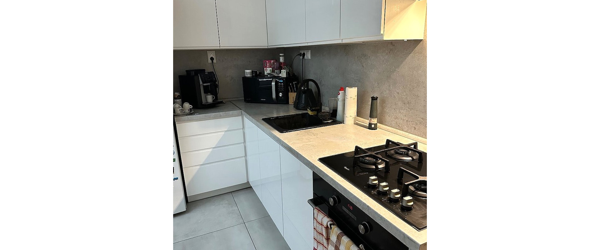 JKVREAL  predaj priestranný 3-izbový byt v centre Malaciek