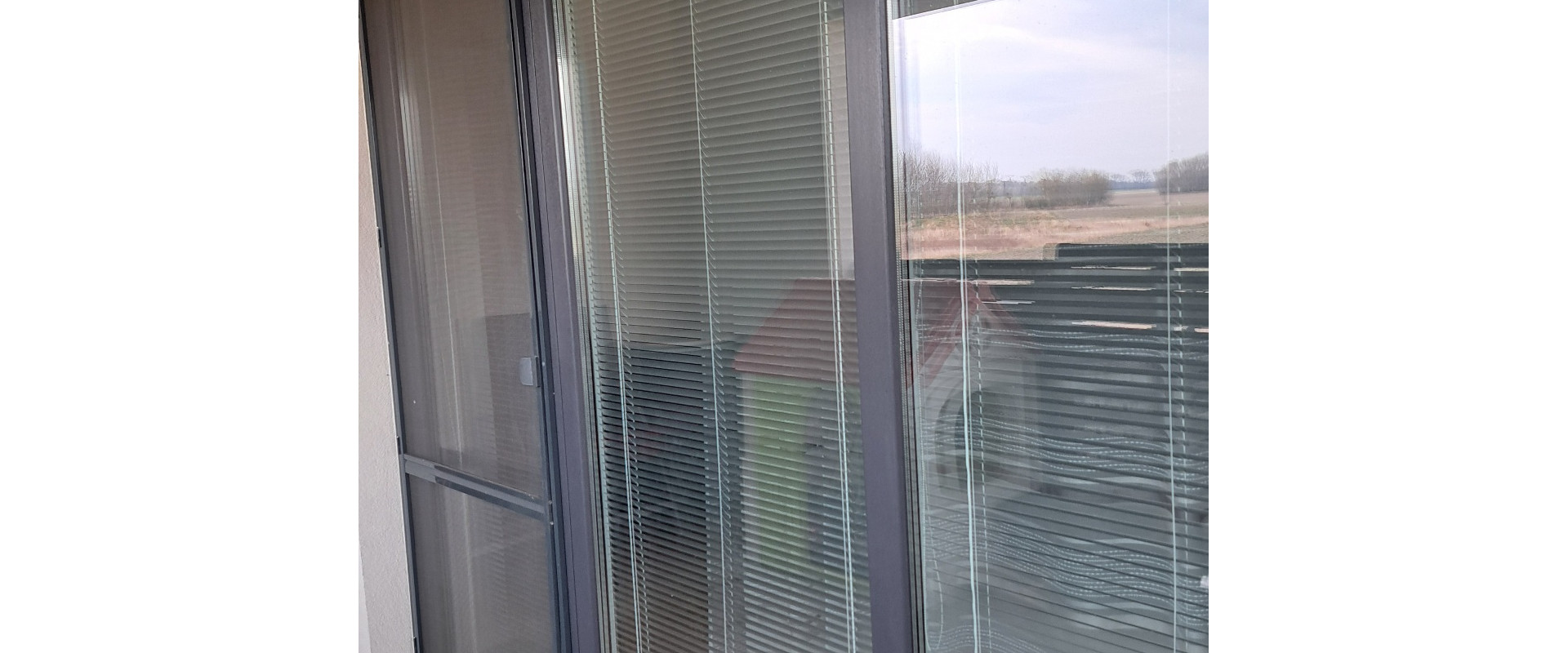 Veľký 3 izb. byt s parkovaním a terasou 35 km od Bratislavy