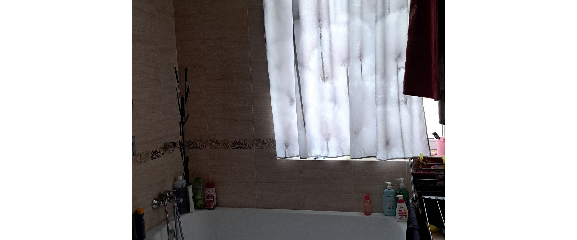 Veľký 3 izb. byt s parkovaním a terasou 35 km od Bratislavy