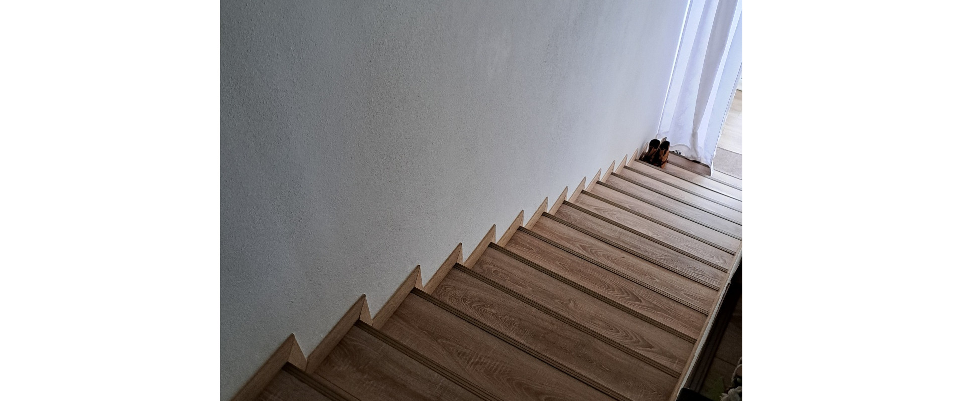 Veľký 3 izb. byt s parkovaním a terasou 35 km od Bratislavy