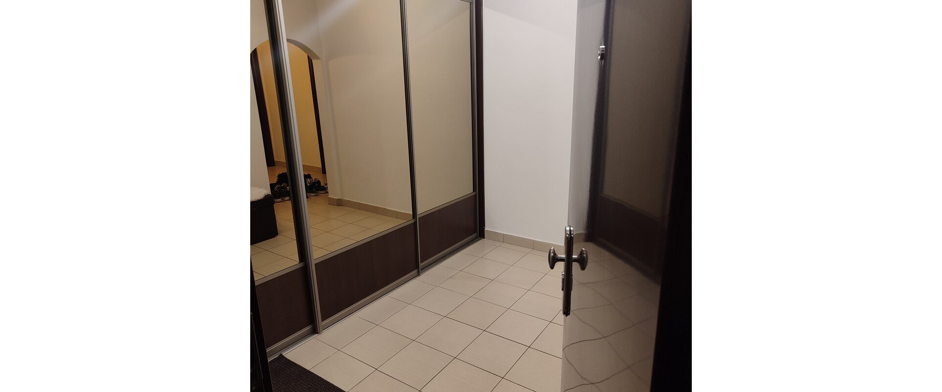 PREDAJ: Veľkorysý 3 izbový byt pri Štrkovci + loggia