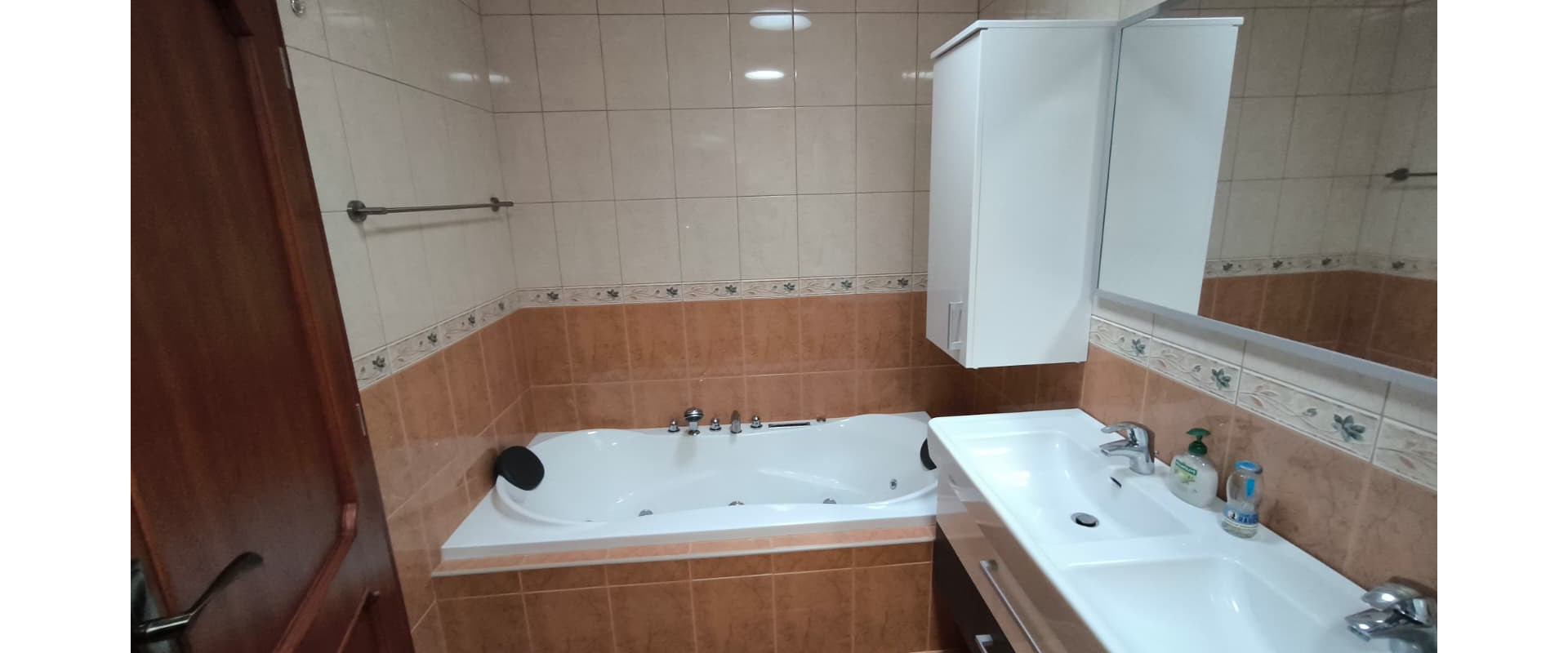 Na prenájom nadštandardný byt v Pezinku,vlastné parkovanie.