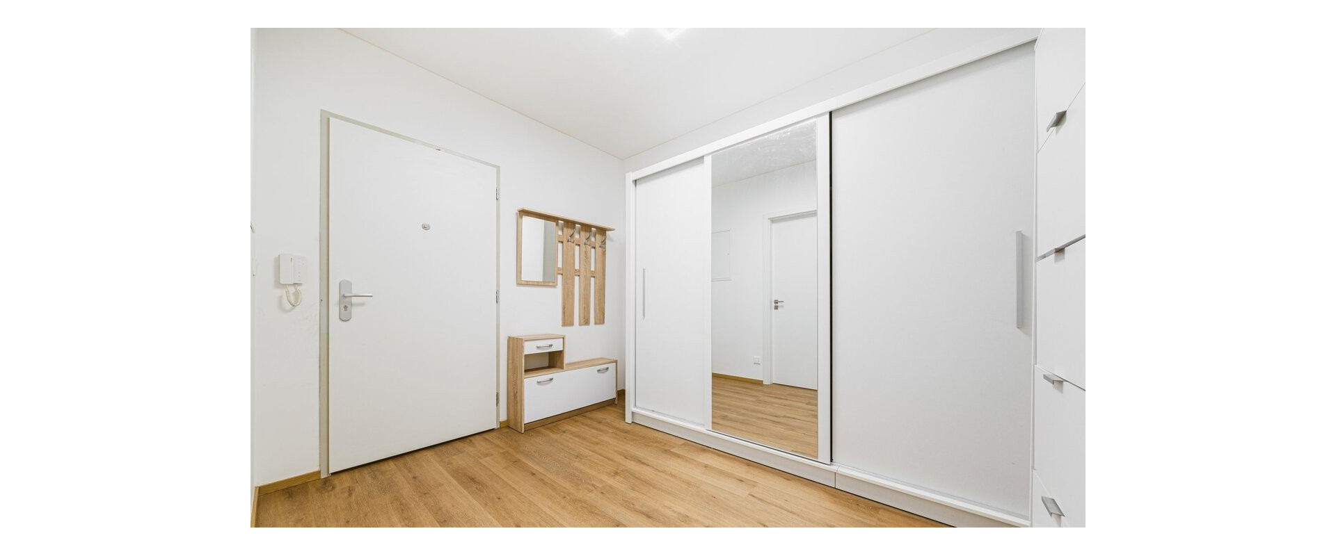 Na predaj štýlový 4 izbový byt s balkónom  v Trenčíne