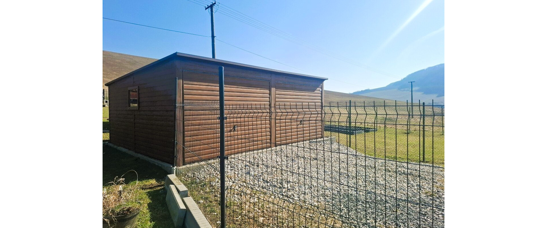 Na predaj rodinný dom vo výstavbe s priestranným pozemkom - 1 850 m² v obci Prosačov.